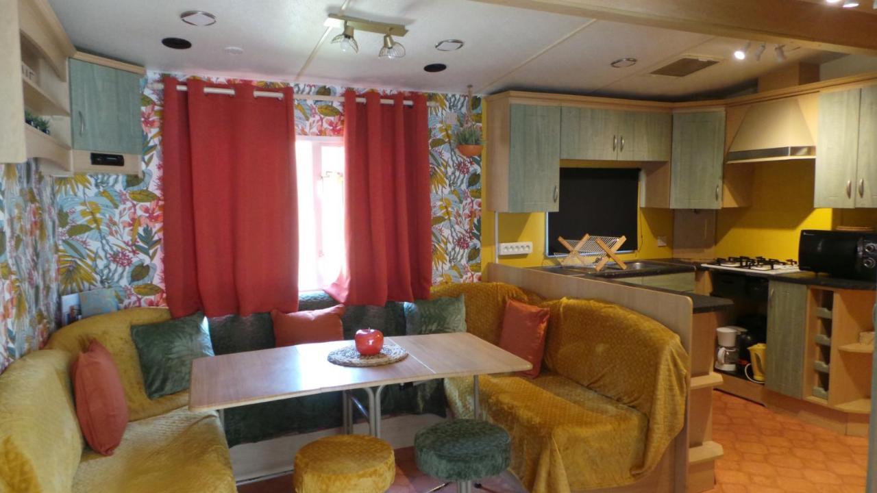 Mobil Home Chez Julie Verchaix Eksteriør bilde